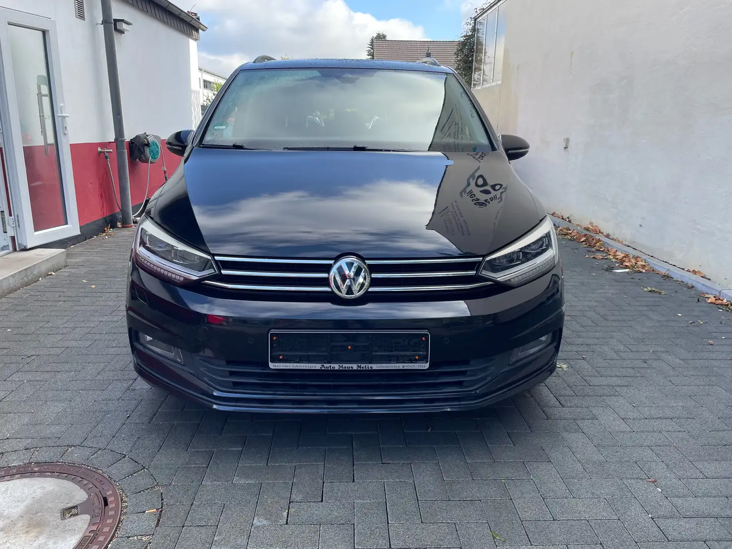 Volkswagen Touran Comfortline | 2.Hand | Klima | Navi | HU 3/26 Schwarz - 2