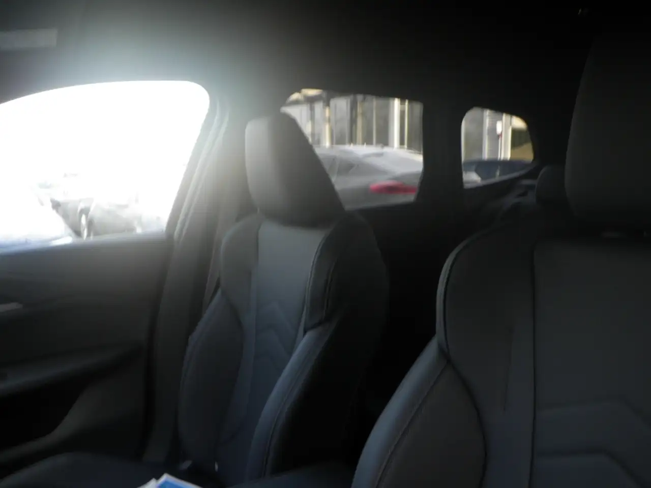 BMW X1 sDrive20d Sportpaket AD Navi Digitales Cockpit Mem 10