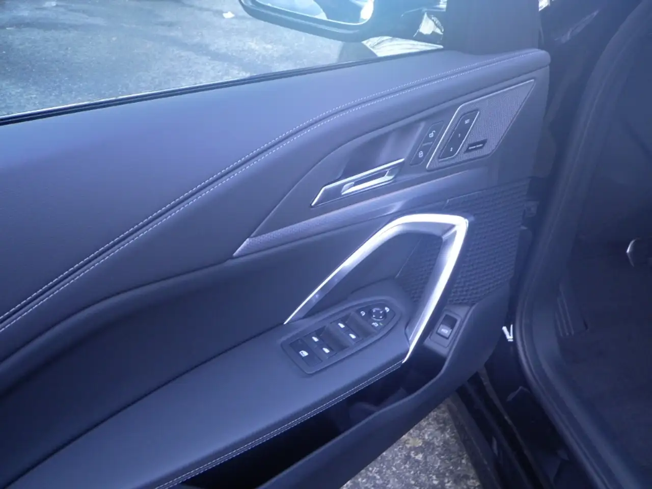 BMW X1 sDrive20d Sportpaket AD Navi Digitales Cockpit Mem 7