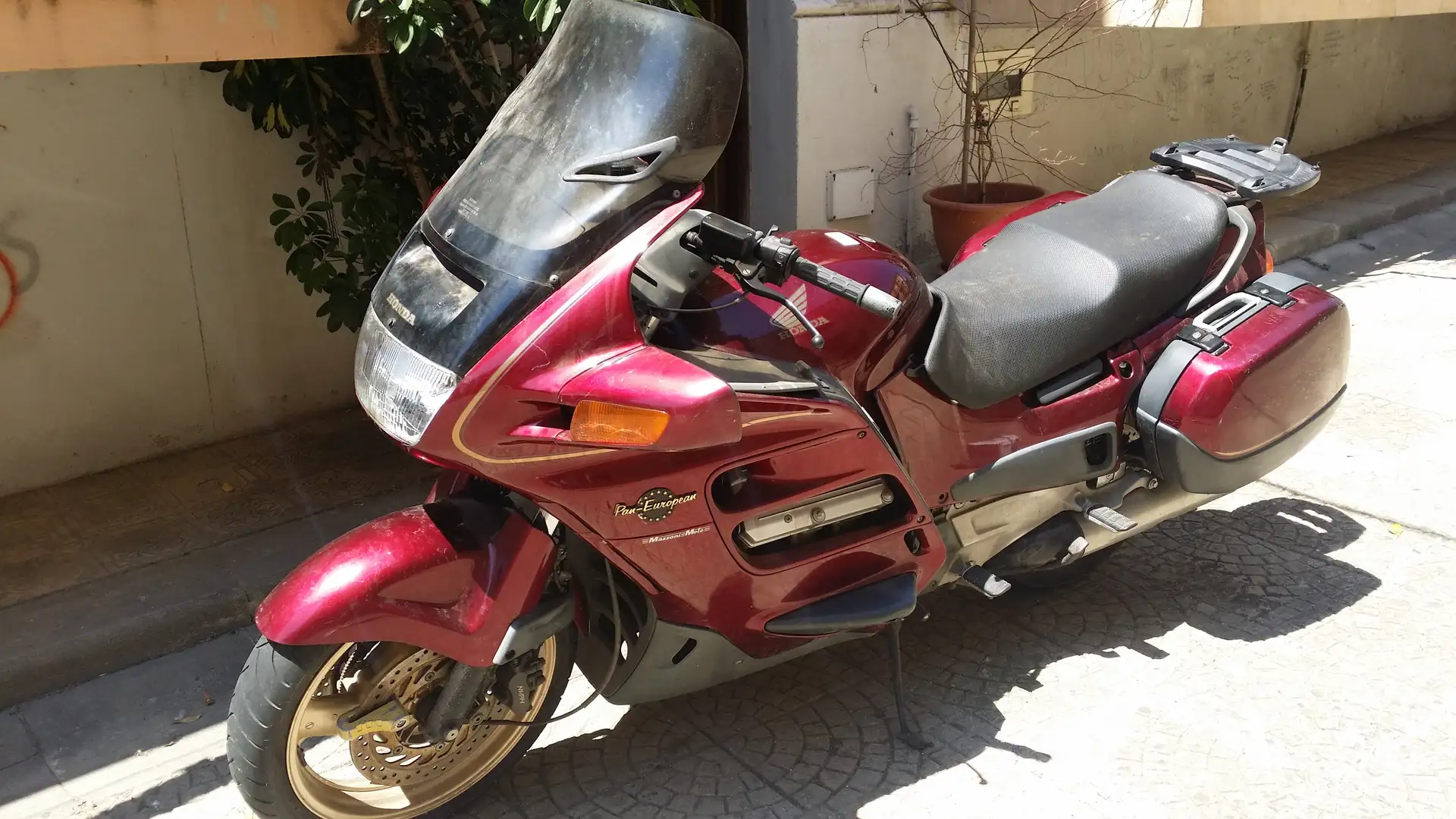 Honda ST 1100 Pan European Piros - 1