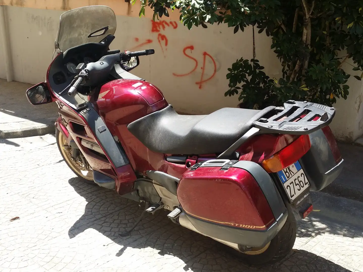 Honda ST 1100 Pan European Rosso - 2