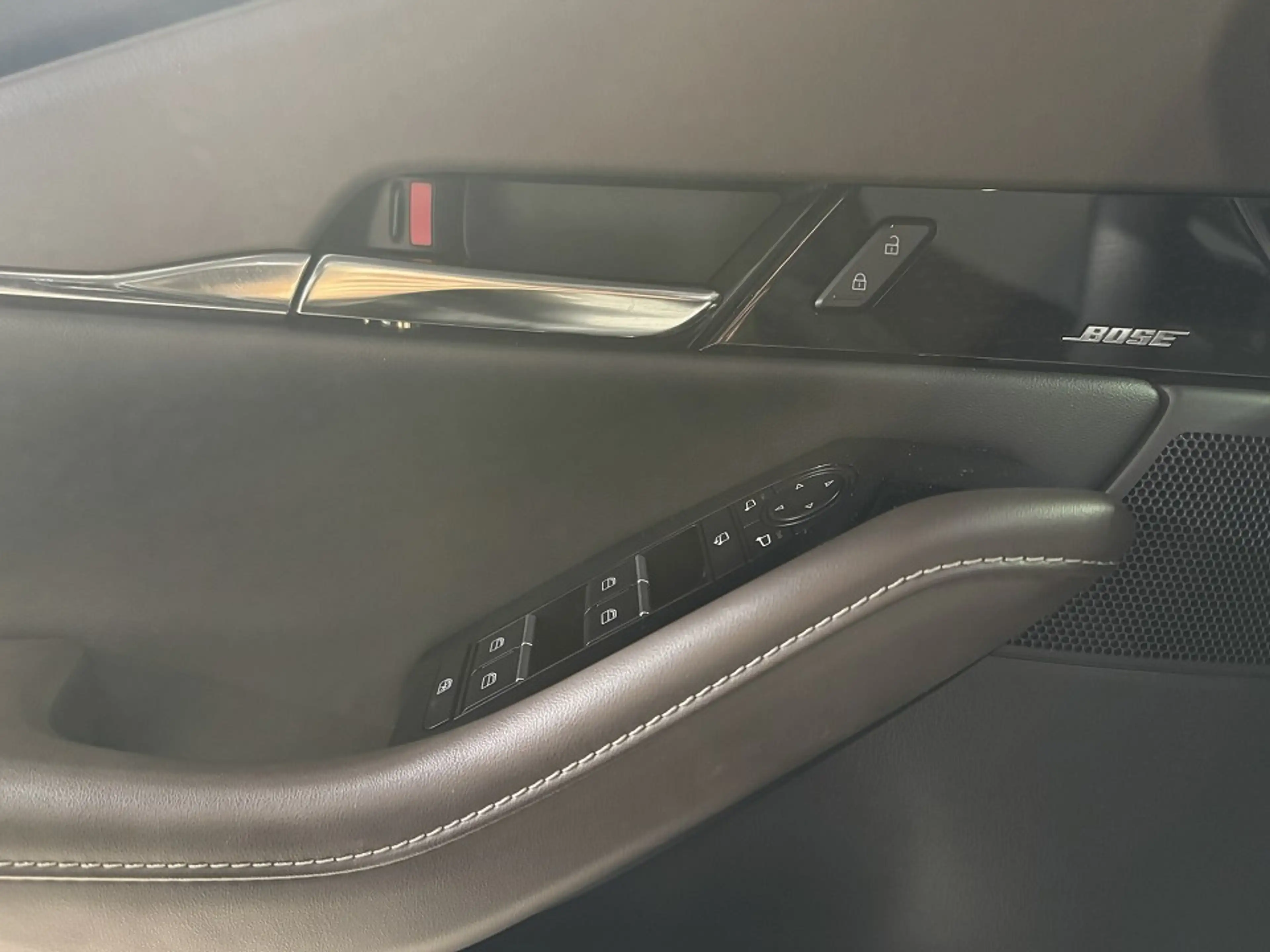 Mazda CX-30 5WGN 2.5L e-SKYACTIV G 140ps 6AT FWD Takumi — photo 9