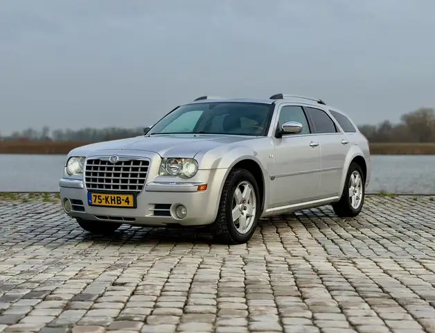 Chrysler 300C Touring 5.7 V8 HEMI AWD|Pano|Leer|Cruise