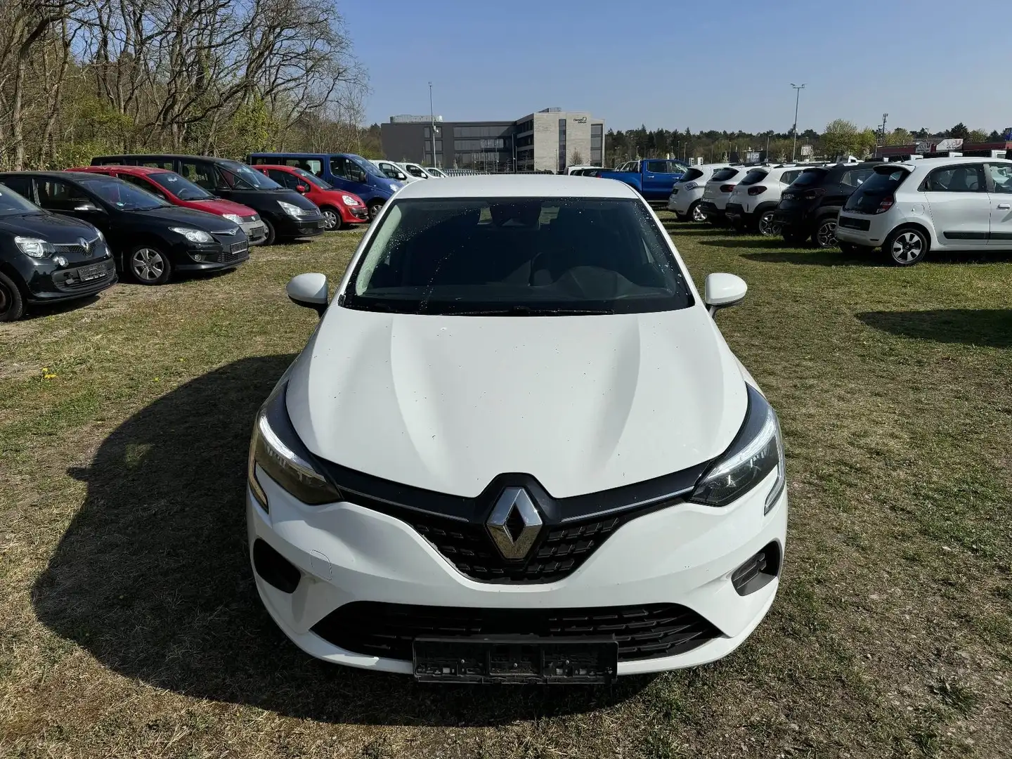 Renault Clio ZEN TCe90 X-tronic  SITZH/PARKP/EASYLINK/GJR Blanco - 2