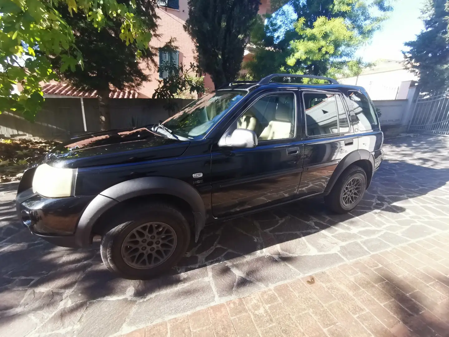 Land Rover Freelander SW 2.0 td4 HSE Nero - 2