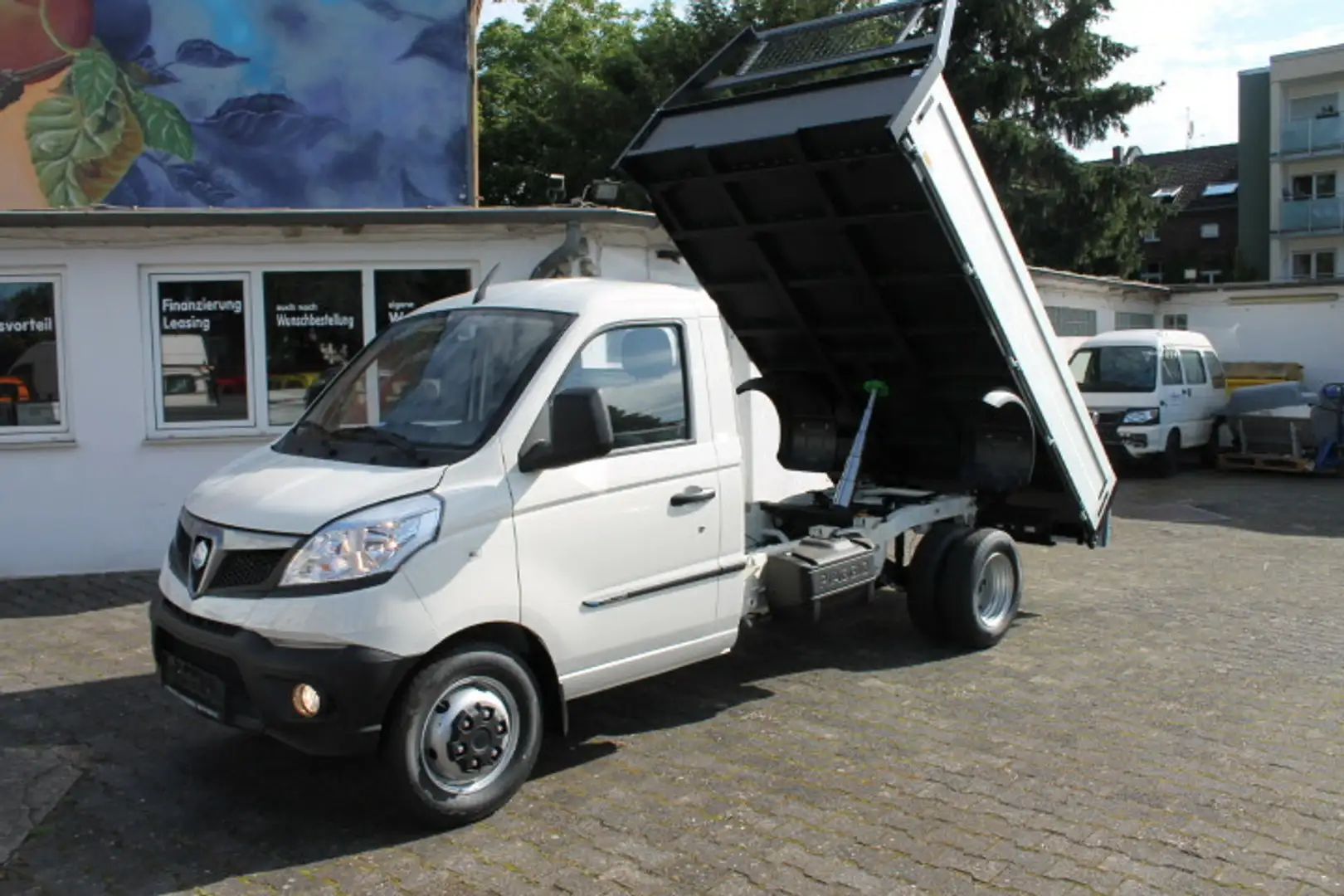 Piaggio Porter NP6 Kipper 308 TW Klima LongRange SOFORT !! Weiß - 1