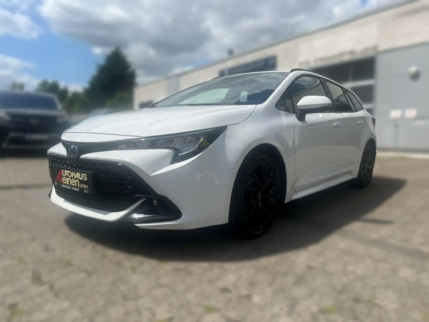 Toyota Corolla Hybrid Business Edition 2.0 TS Standheizung  Navi Weiß - 2