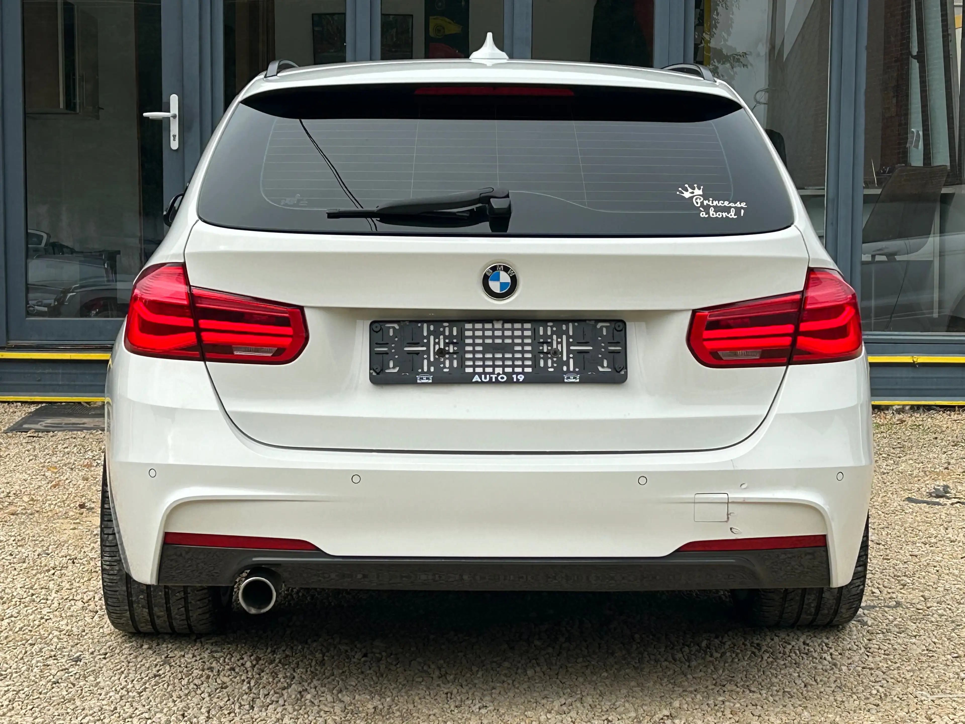 BMW 318 Touring 318 dA ( PACK-M) — photo 5