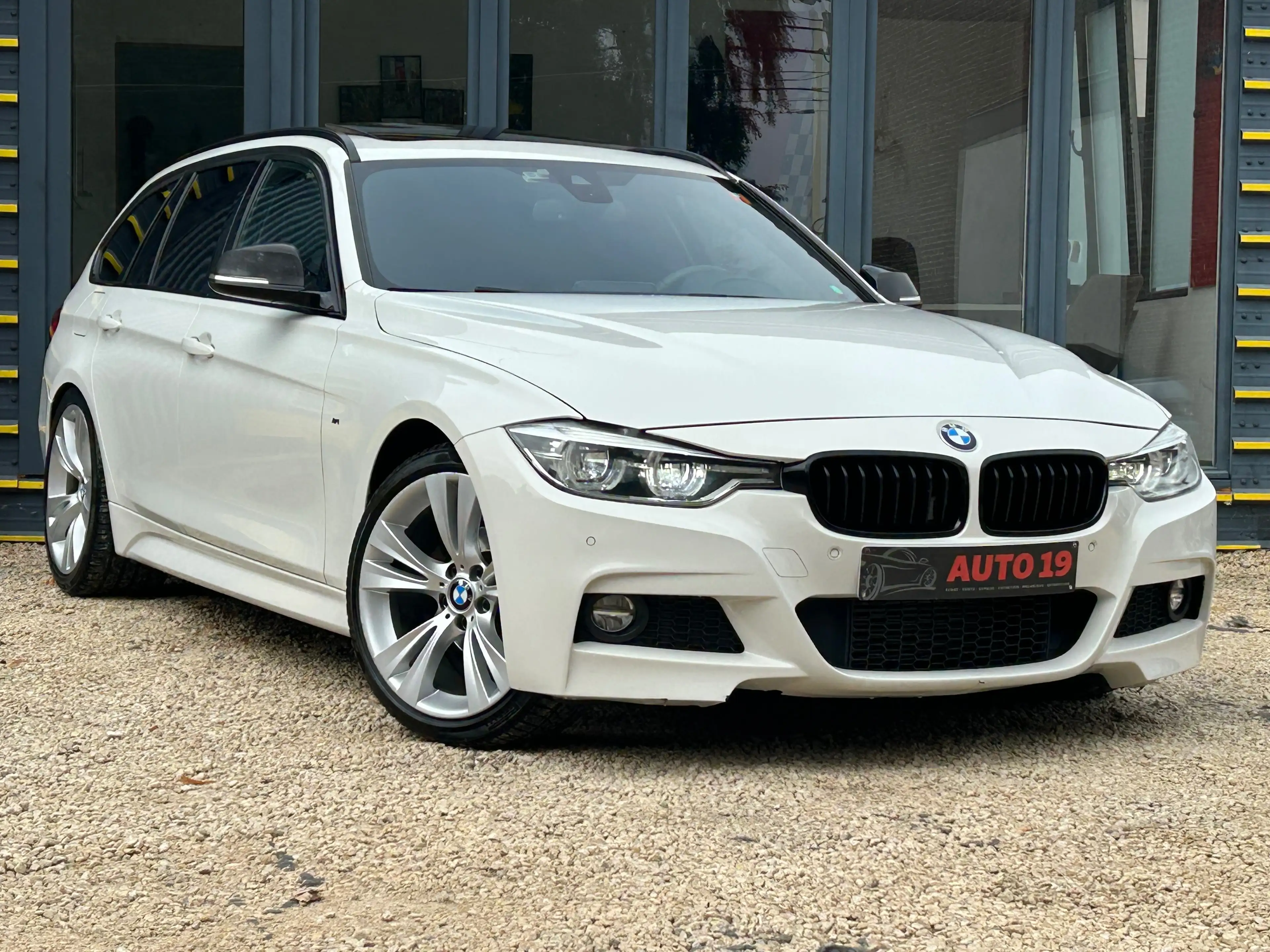 BMW 318 Touring 318 dA ( PACK-M)