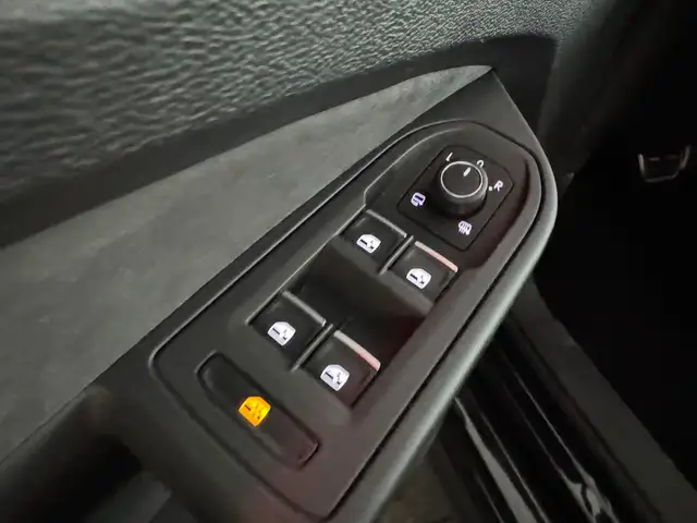 Volkswagen Golf view 13