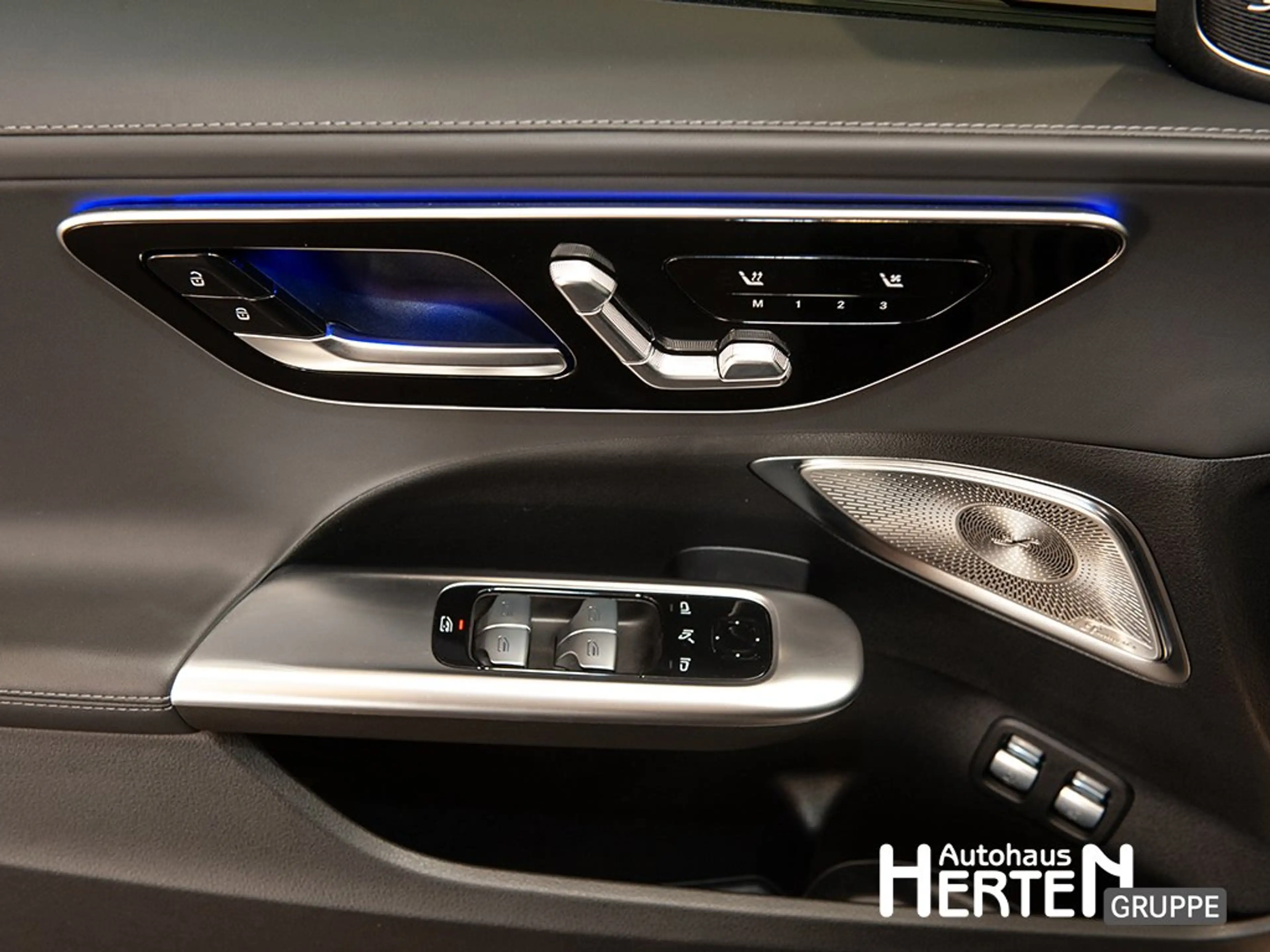 Mercedes-Benz C 63 AMG Mercedes-AMG C 63S E T-Modell+NIGHT+HUD+PANO+AHK — photo 9