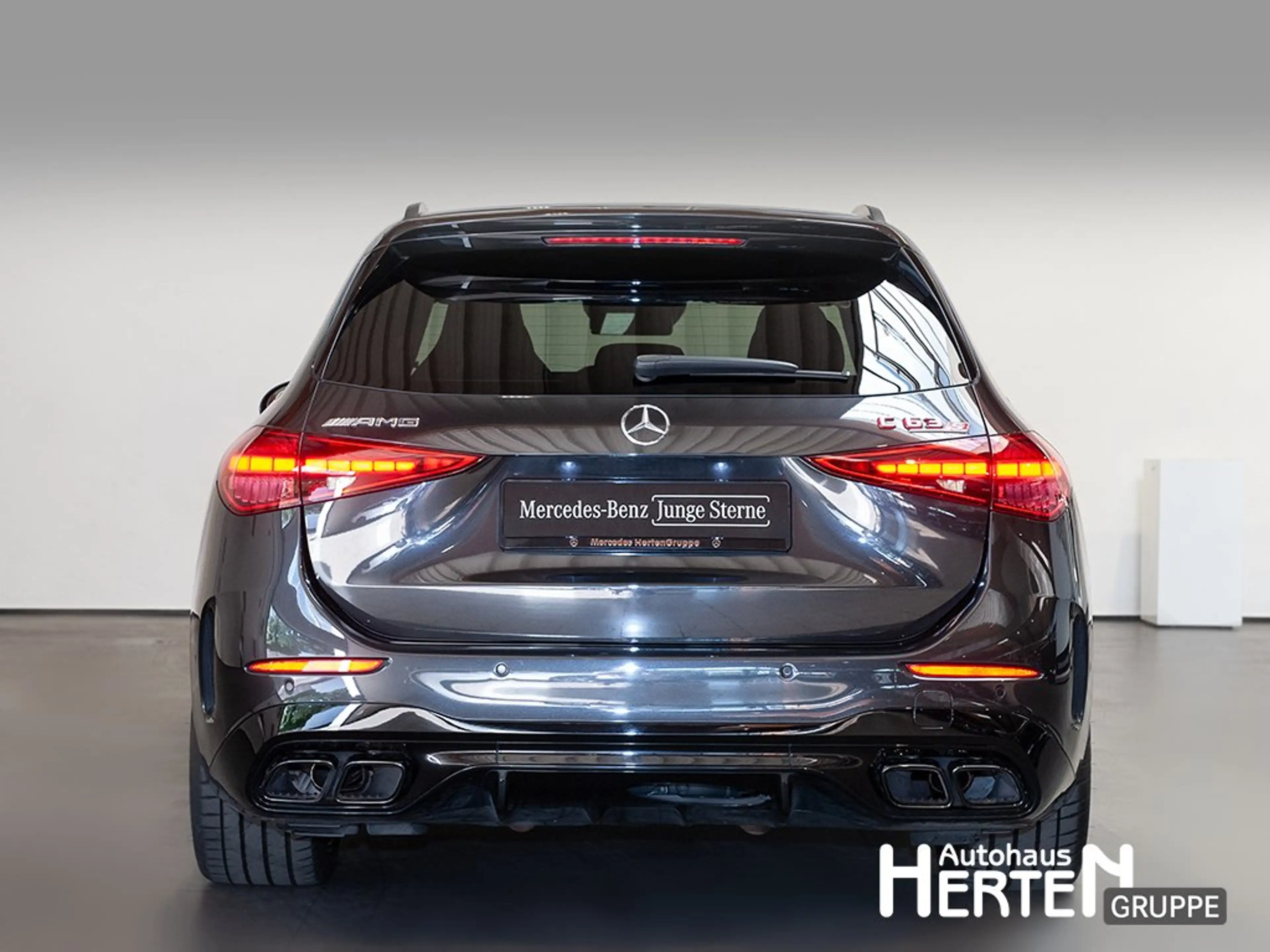 Mercedes-Benz C 63 AMG Mercedes-AMG C 63S E T-Modell+NIGHT+HUD+PANO+AHK — photo 4