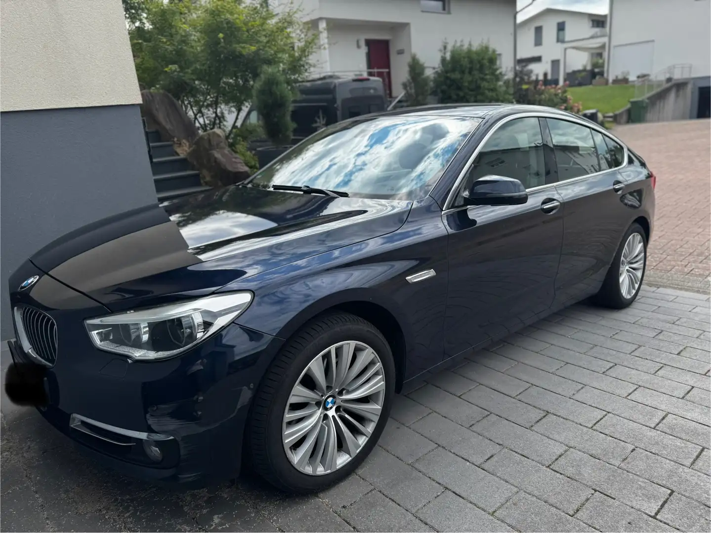 BMW 530 530d xDrive Gran Turismo Aut. - 1