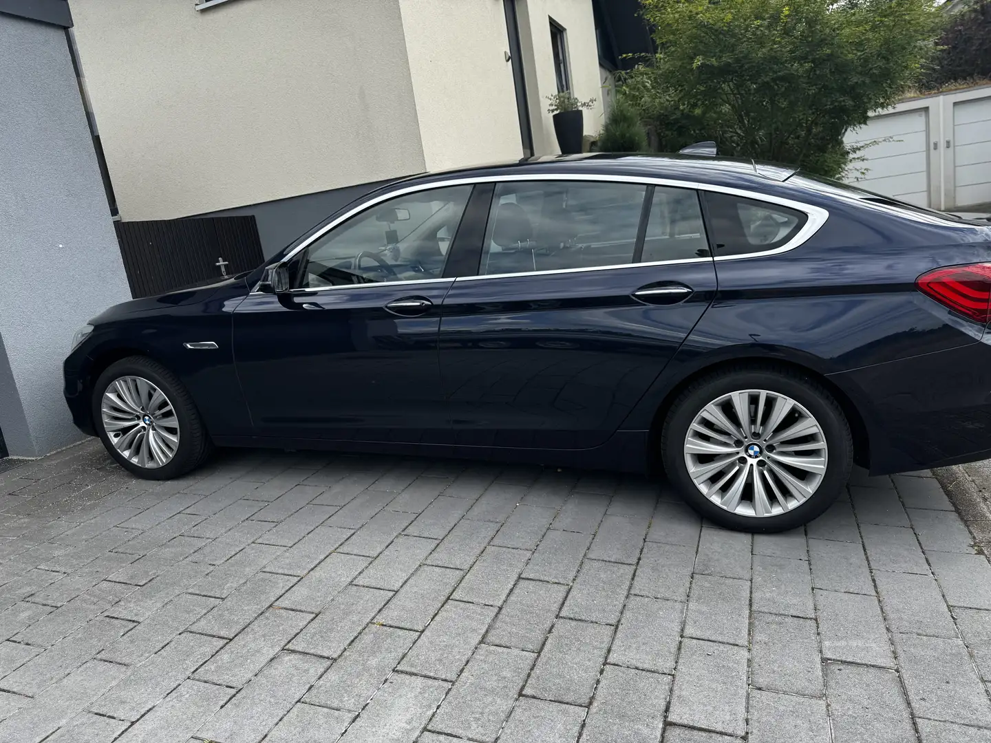 BMW 530 530d xDrive Gran Turismo Aut. - 2