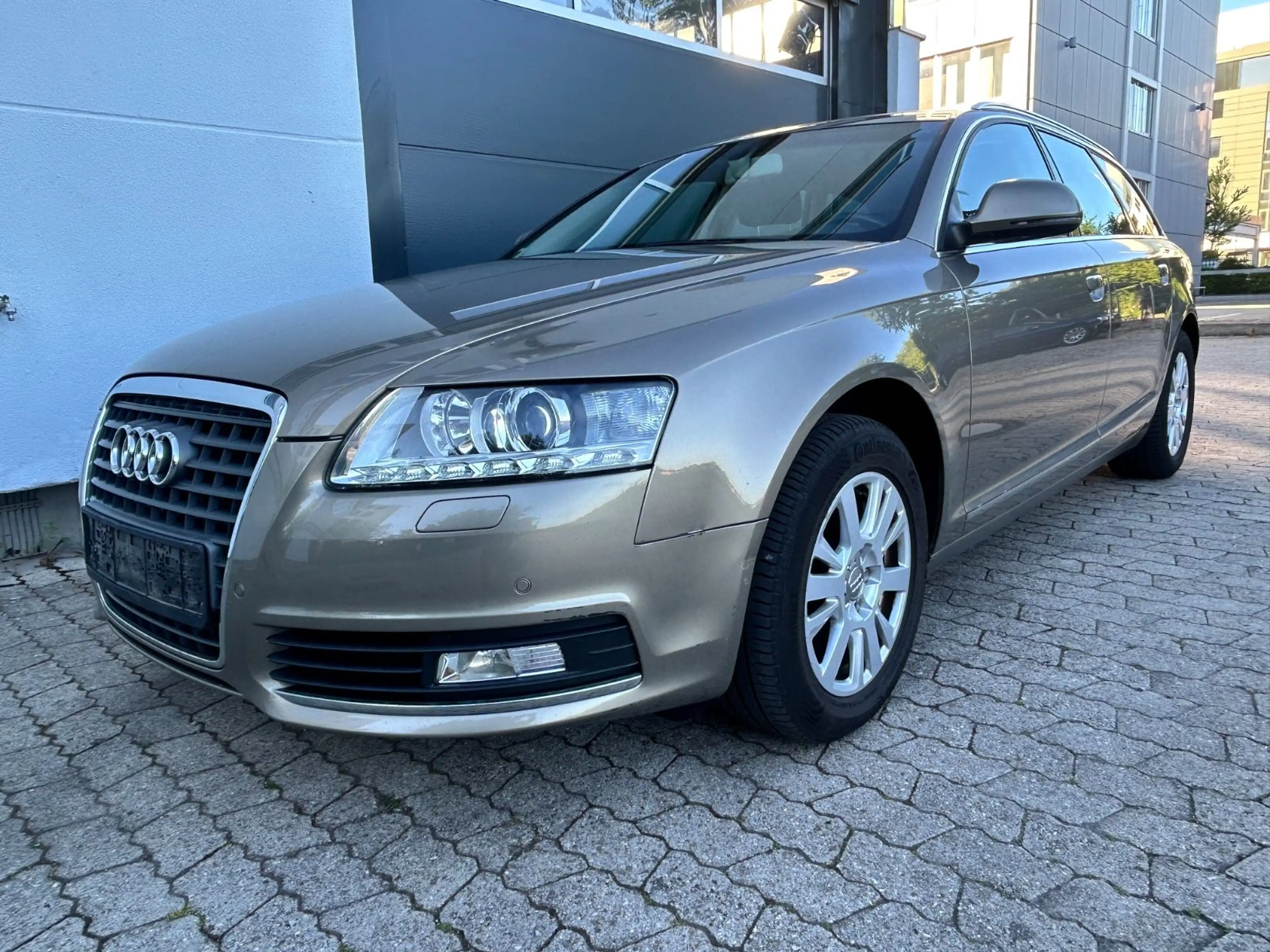 Audi A6 Avant 2.7 TDI 2.Hand  HU/AU 07/28  AHK abnehm — photo 3