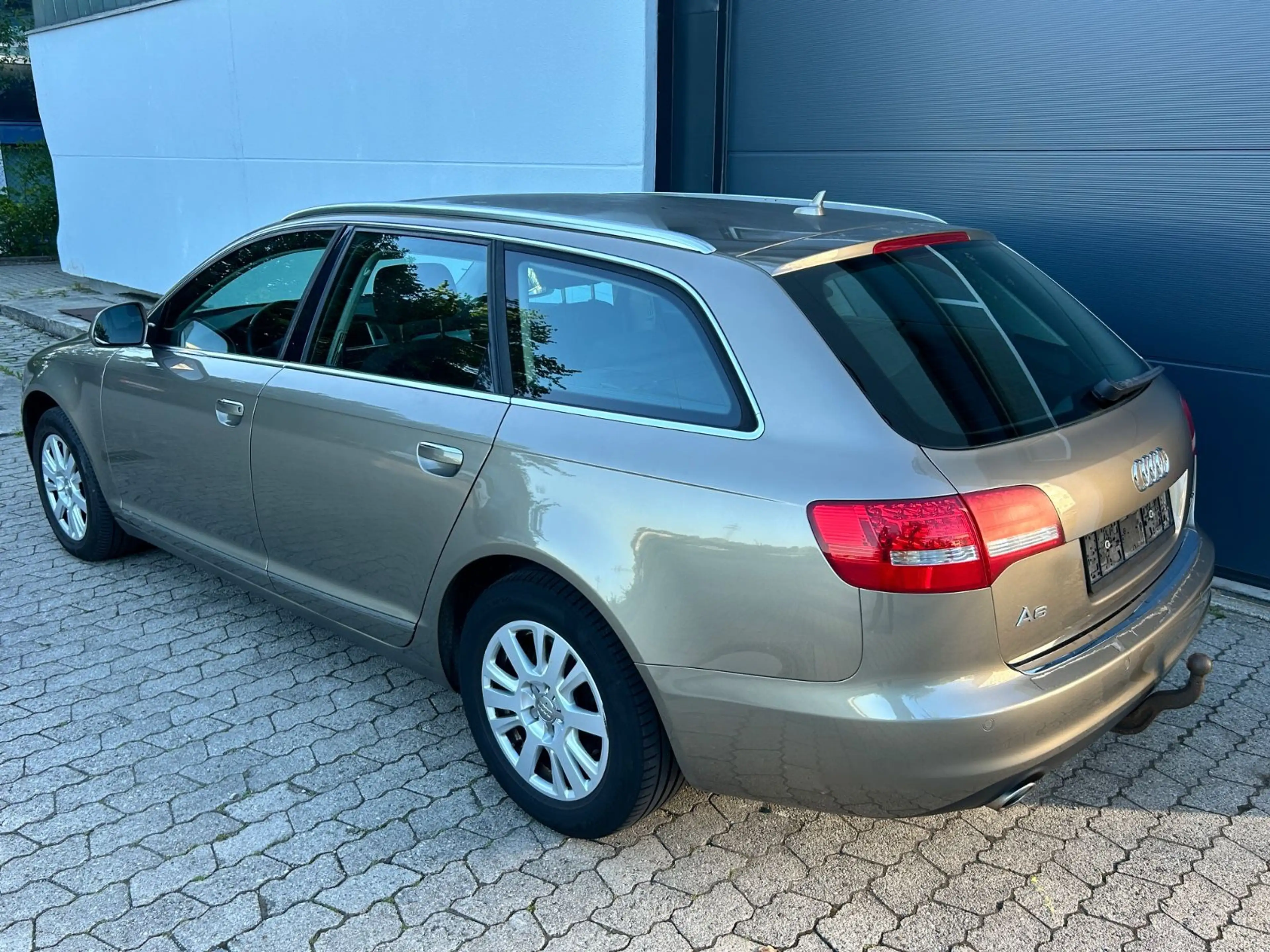 Audi A6 Avant 2.7 TDI 2.Hand HU/AU 07/28 AHK abnehm