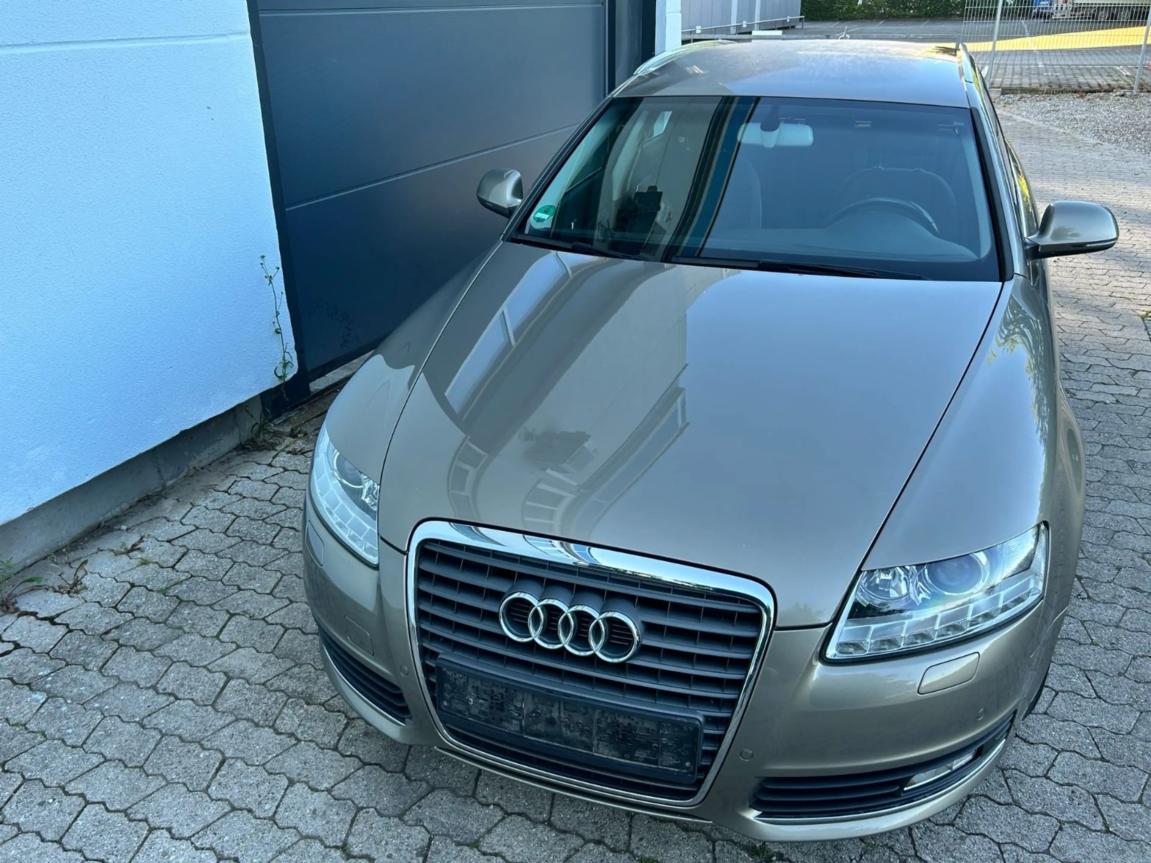 Audi A6 Avant 2.7 TDI 2.Hand  HU/AU 07/28  AHK abnehm — photo 2