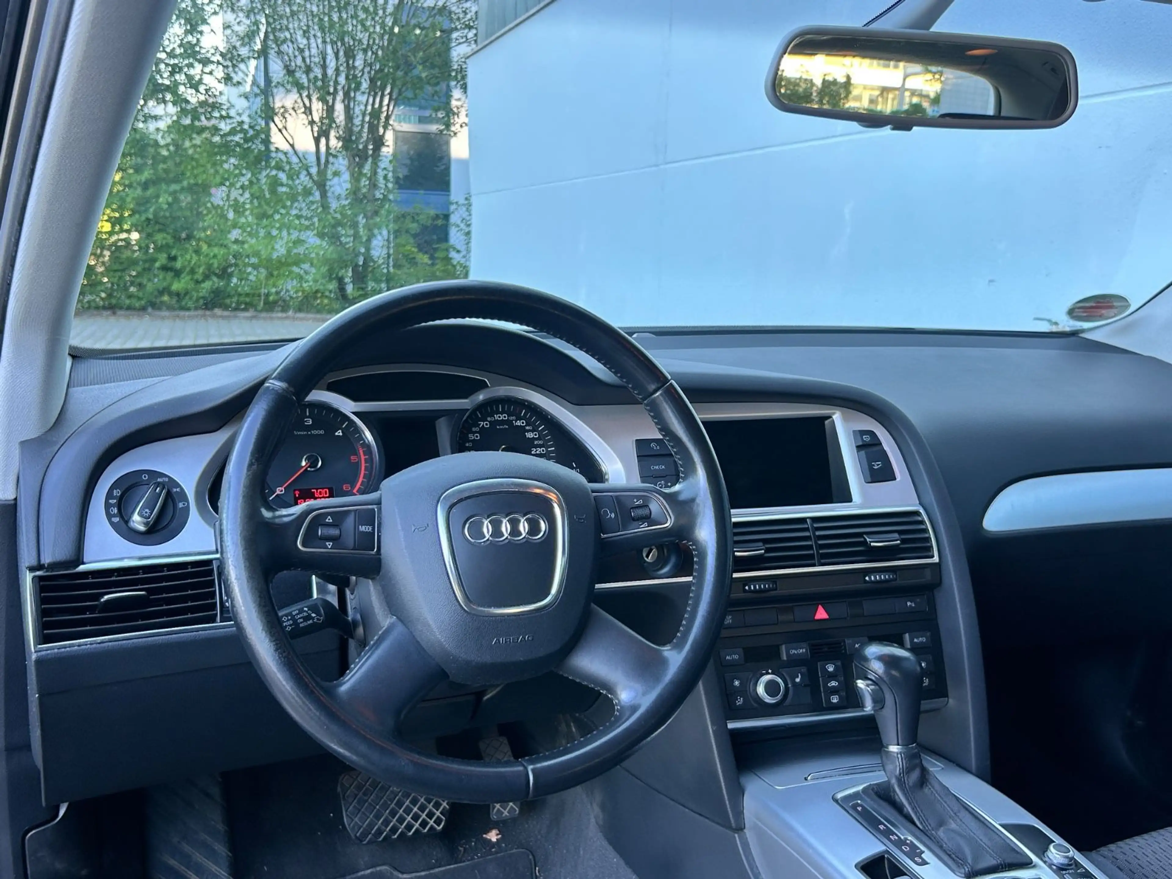 Audi A6 Avant 2.7 TDI 2.Hand  HU/AU 07/28  AHK abnehm — photo 9