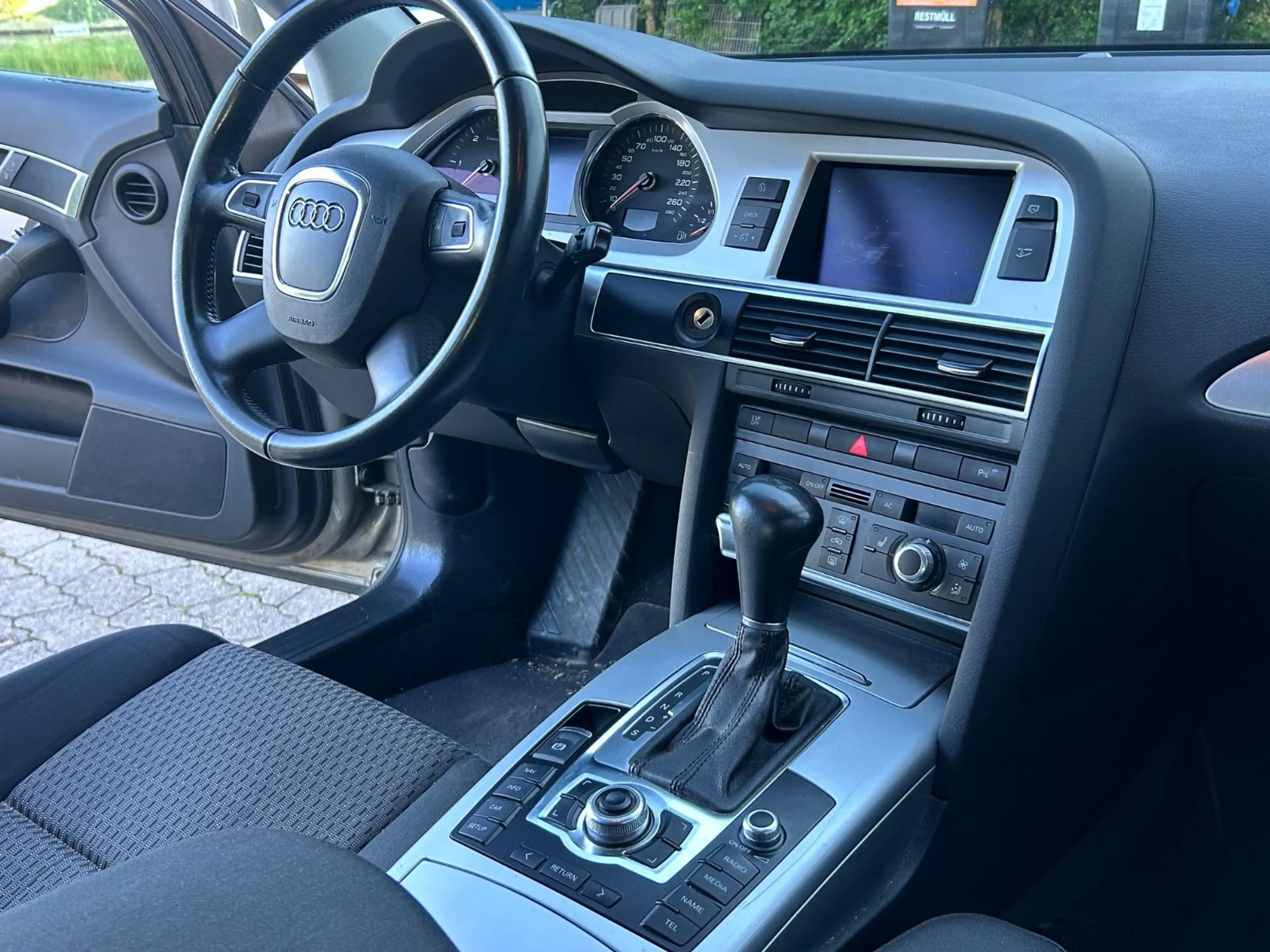 Audi A6 Avant 2.7 TDI 2.Hand  HU/AU 07/28  AHK abnehm — photo 8