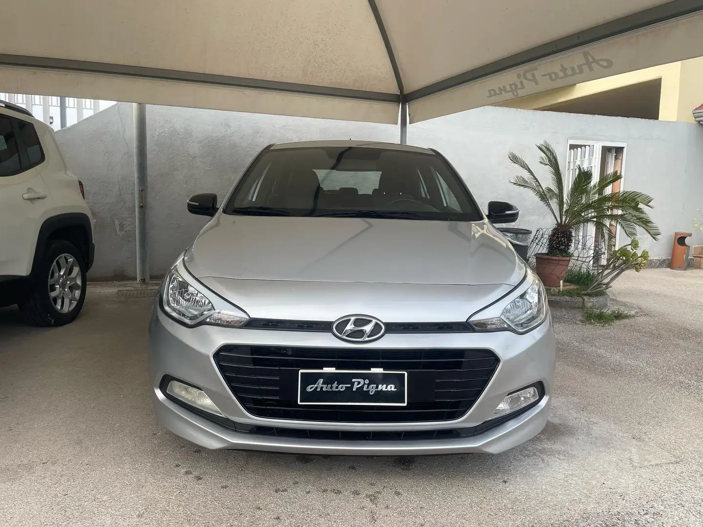 Hyundai i20 i20 5p 1.2 Classic 75cv Argento - 2