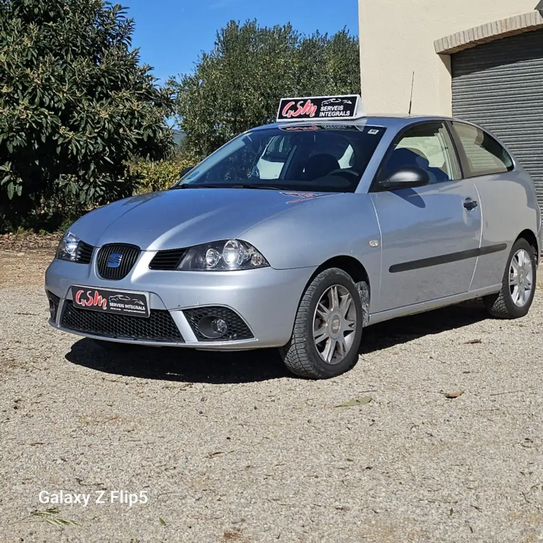 SEAT Ibiza 1.4 16v Reference Argent - 1