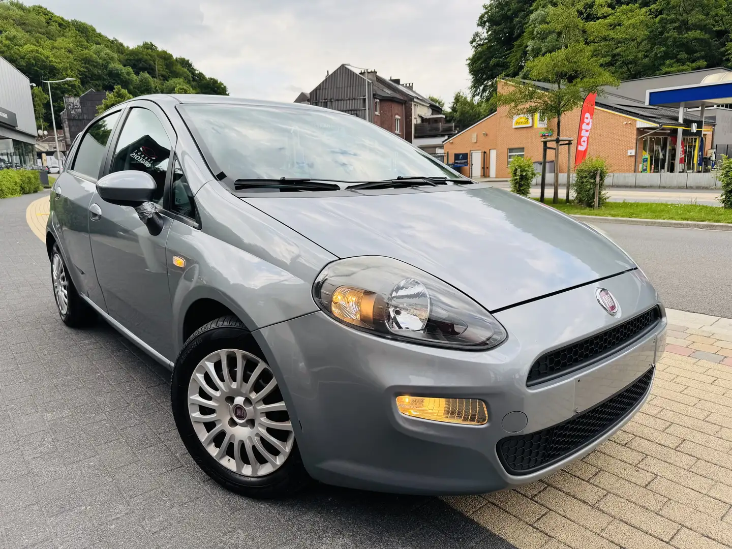 Fiat Punto Evo 1.3 MultiJet Dynamic Stop Grijs - 2