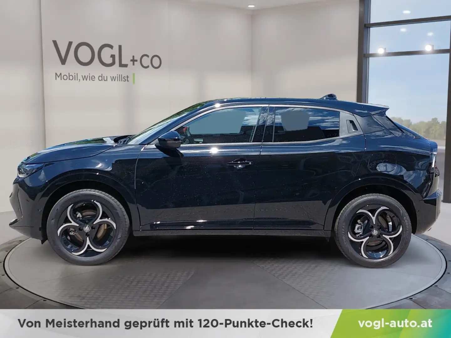 Alfa Romeo Junior Ibrida Q4 Hybrid 1.2 Schwarz - 2