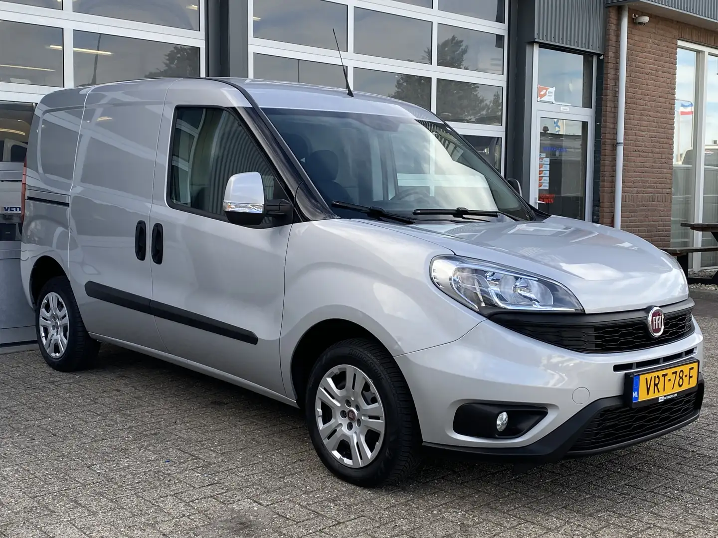 Fiat Doblo Cargo 1.3 MJ L1H1 SX Marge 20x op voorraad Btw en Grijs - 1