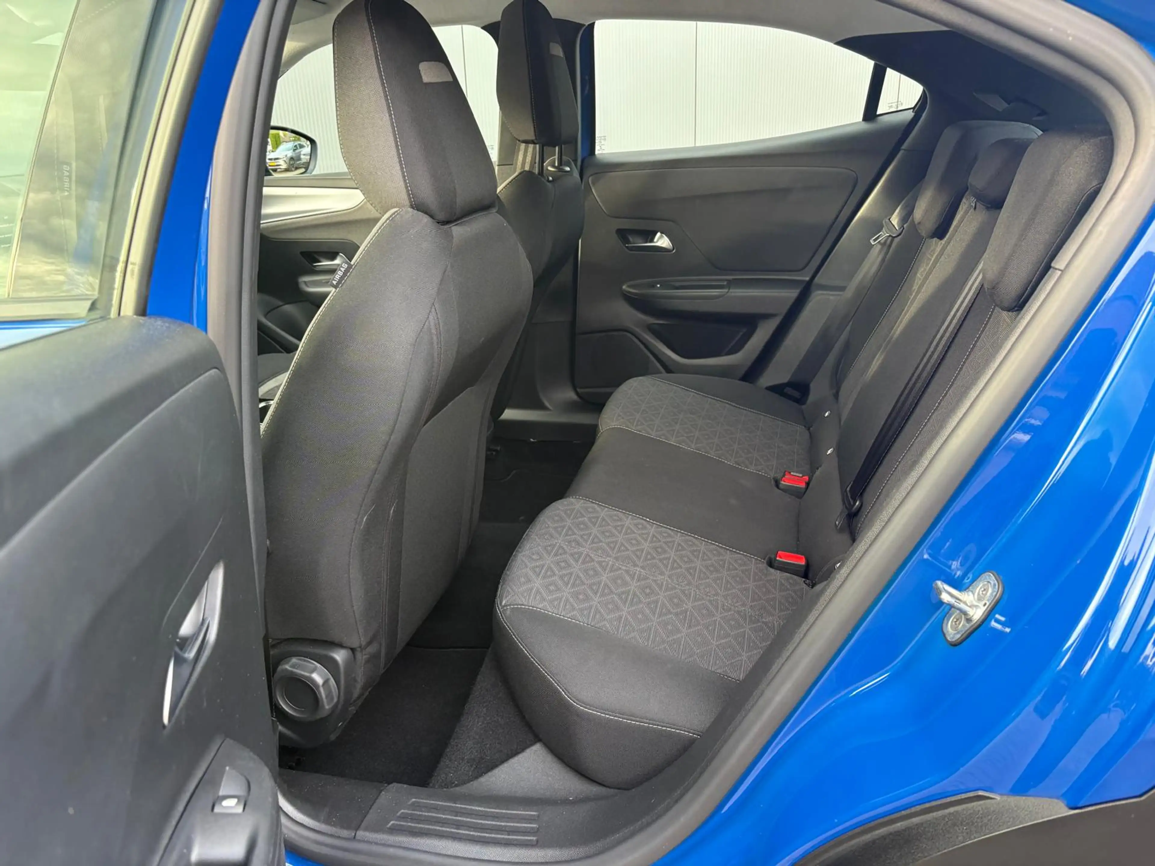 Opel Mokka-E Edition 50-kWh Camera/Stoel-stuurverwarming/Parkee — photo 11