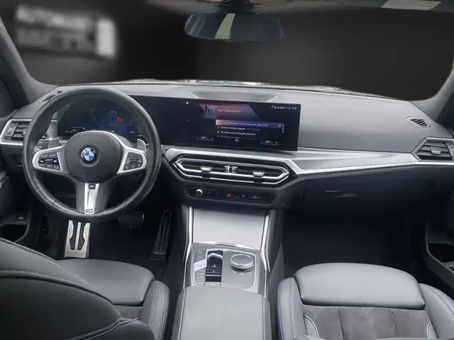 BMW 3 Series view 9