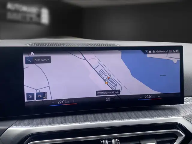 BMW 3 Series view 14