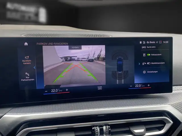 BMW 3 Series view 15