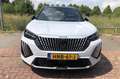 Peugeot 2008 1.2 Hybrid 145 GT | Vision Navigation & Drive Assi Wit - thumbnail 4