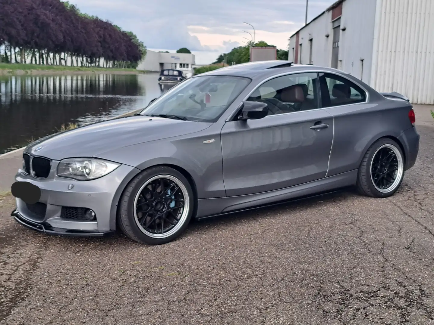 BMW 123 123d Coupe Aut. Šedá - 1