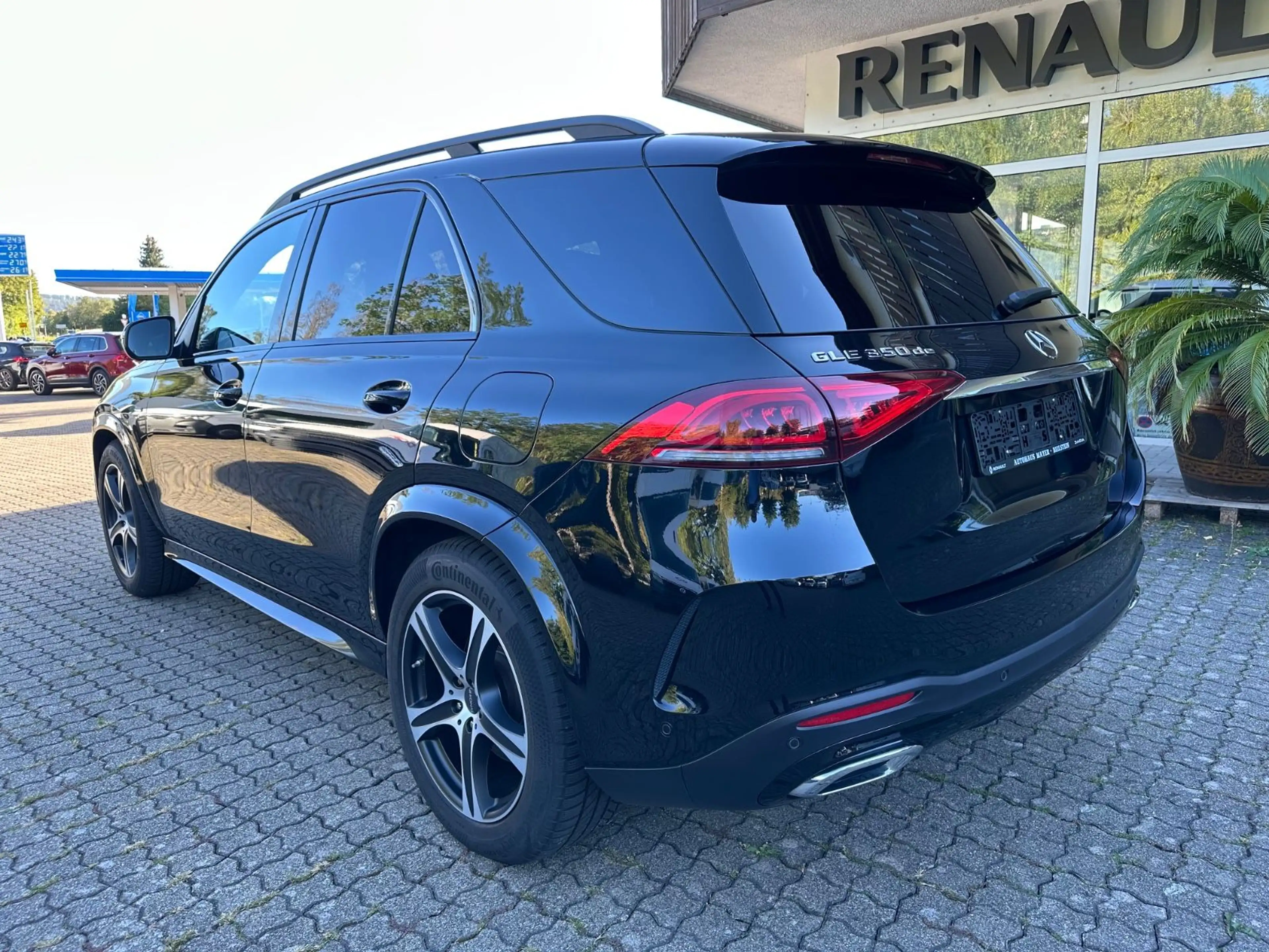 Mercedes-Benz GLE 350 de*4Matic*AMG*NIGHT*MBUX*AHK*EU6dT* — photo 4