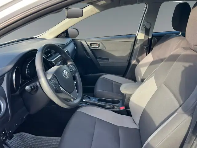 Toyota Auris view 7