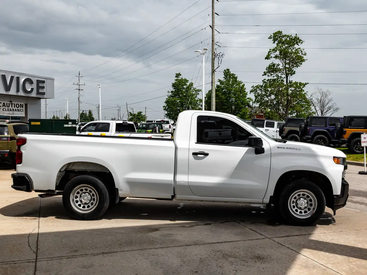 Chevrolet Silverado 1500 снимка Chevrolet Silverado 1500