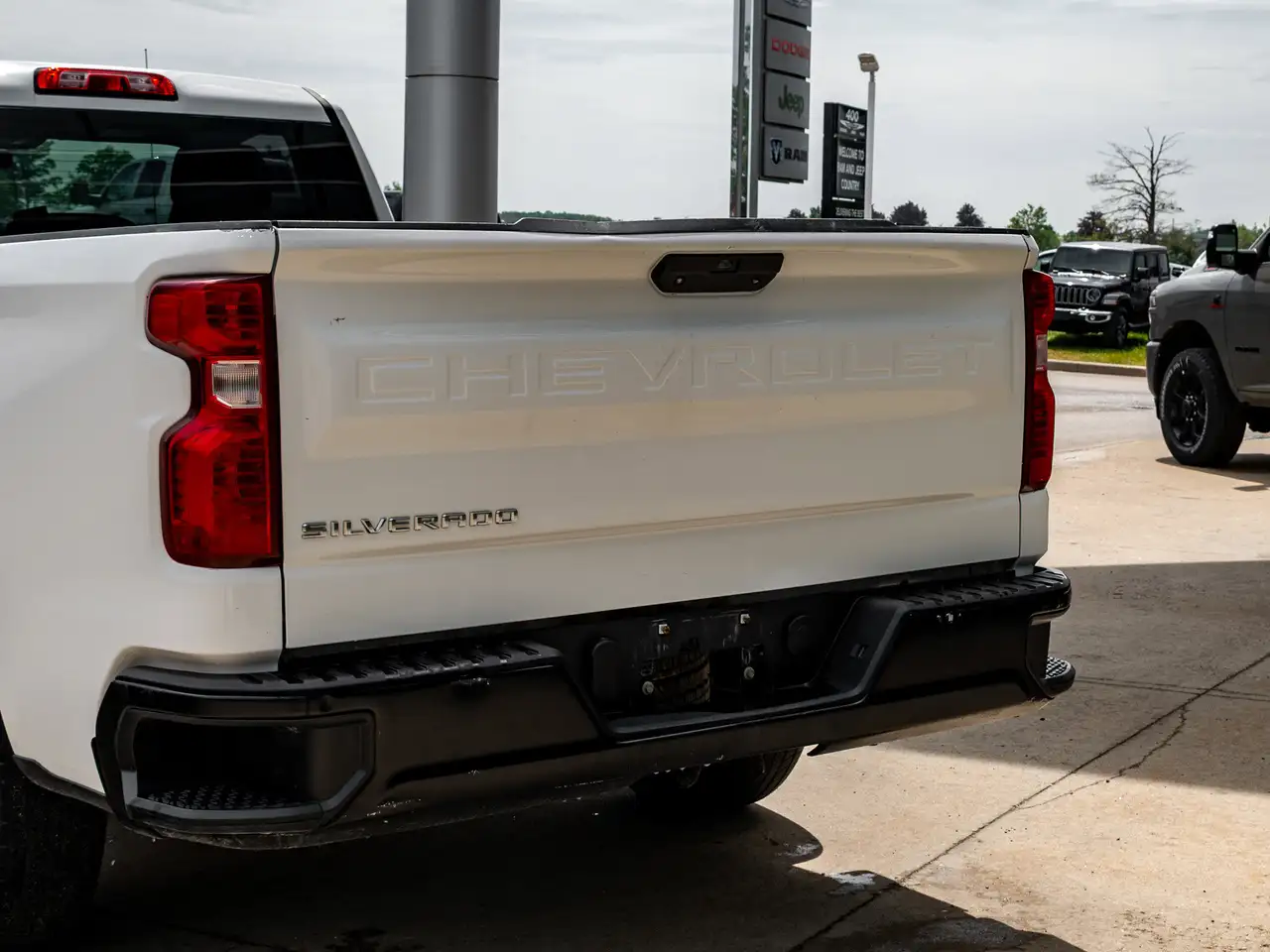 Chevrolet Silverado 1500 снимка Chevrolet Silverado 1500