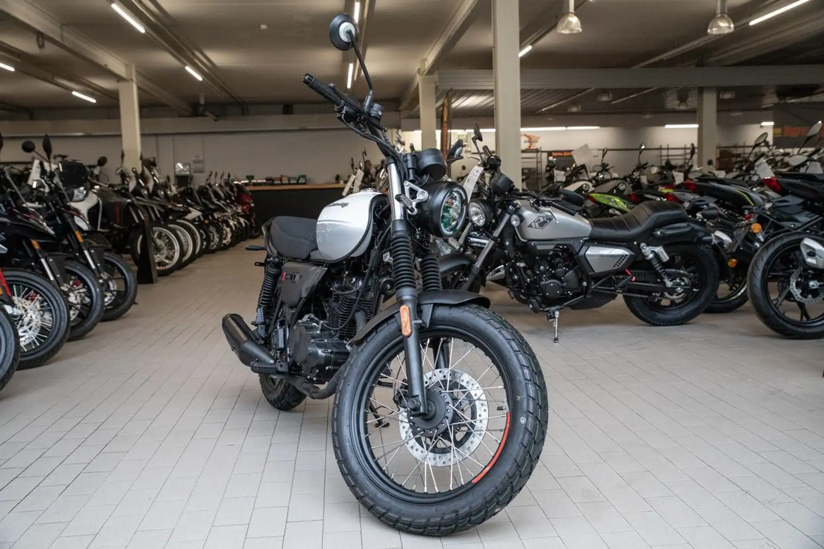 Keeway X-Light 125 ABS, sofort lieferbar, Lieferservice Weiß - 2