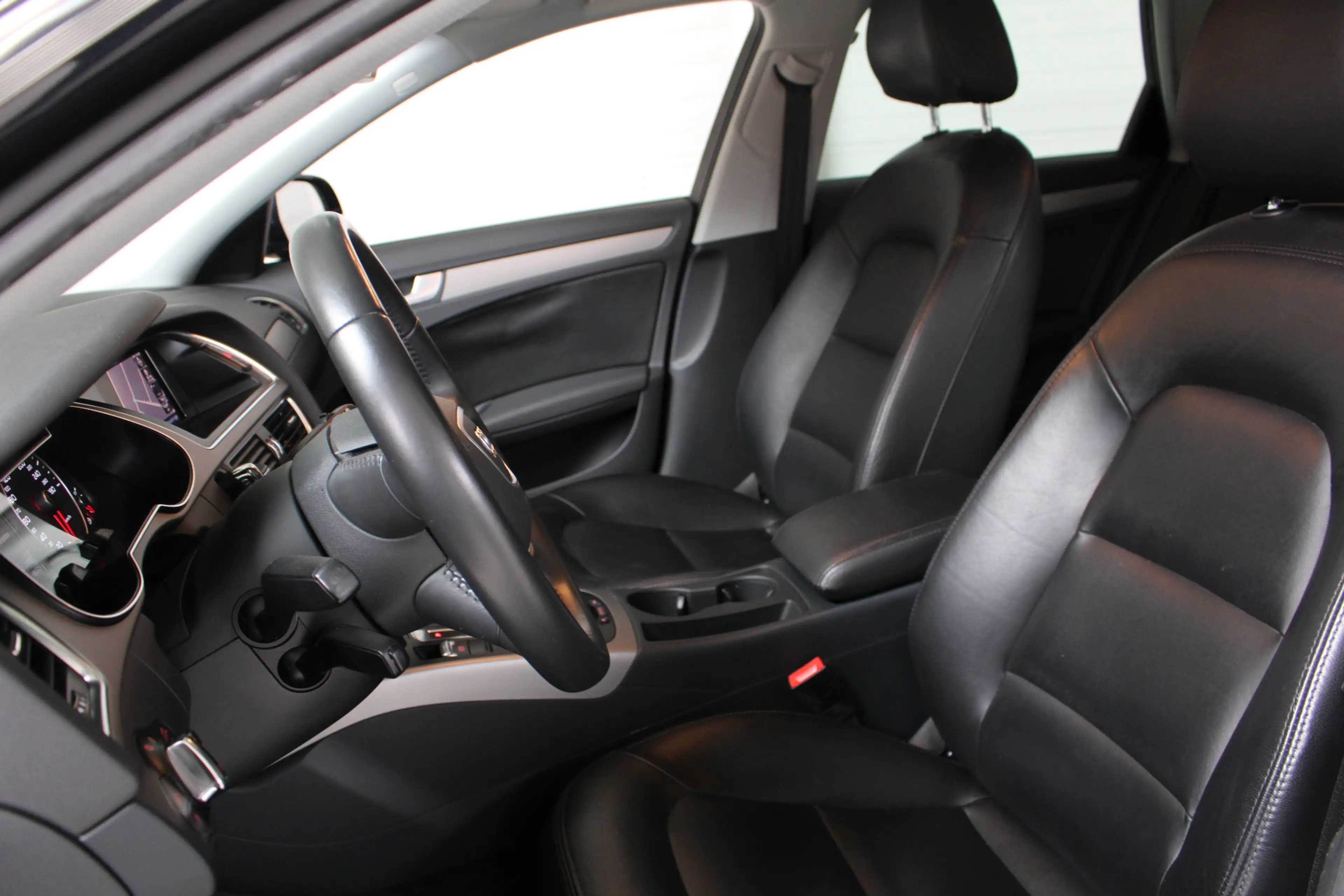 Audi A4 Avant 1.8 TFSI Business Edition Automaat Navigatie — photo 9