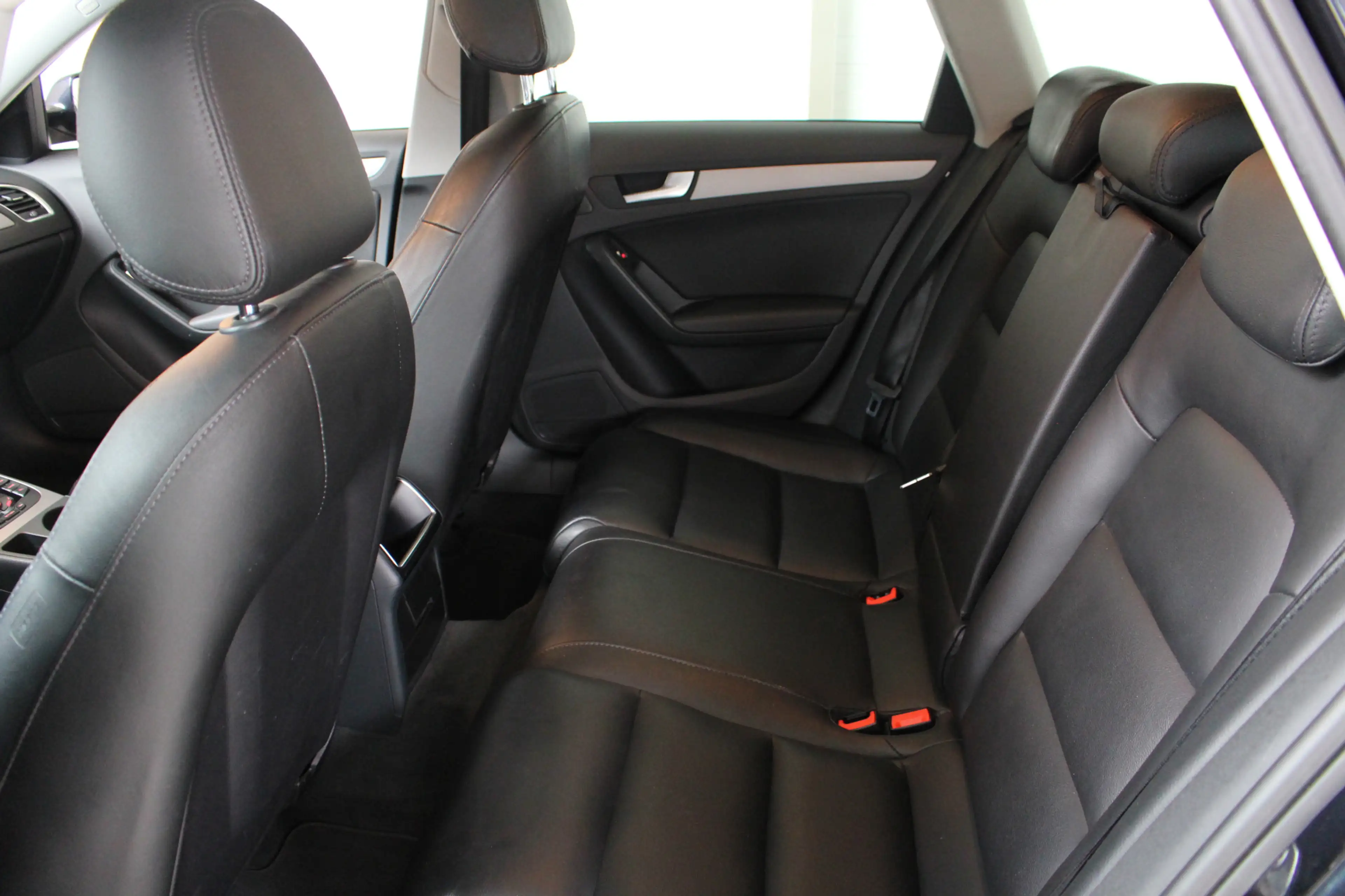 Audi A4 Avant 1.8 TFSI Business Edition Automaat Navigatie — photo 7