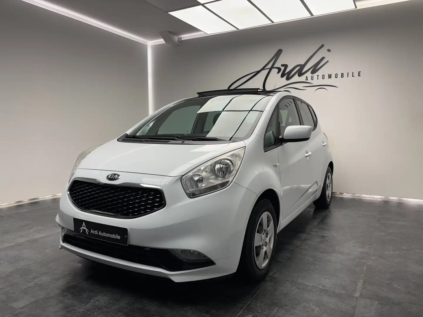 Kia Venga 1.4 CRDi *TOIT OUV+PANO*CAMERA*BLUETOOTH*GARANTIE* Blanc - 1