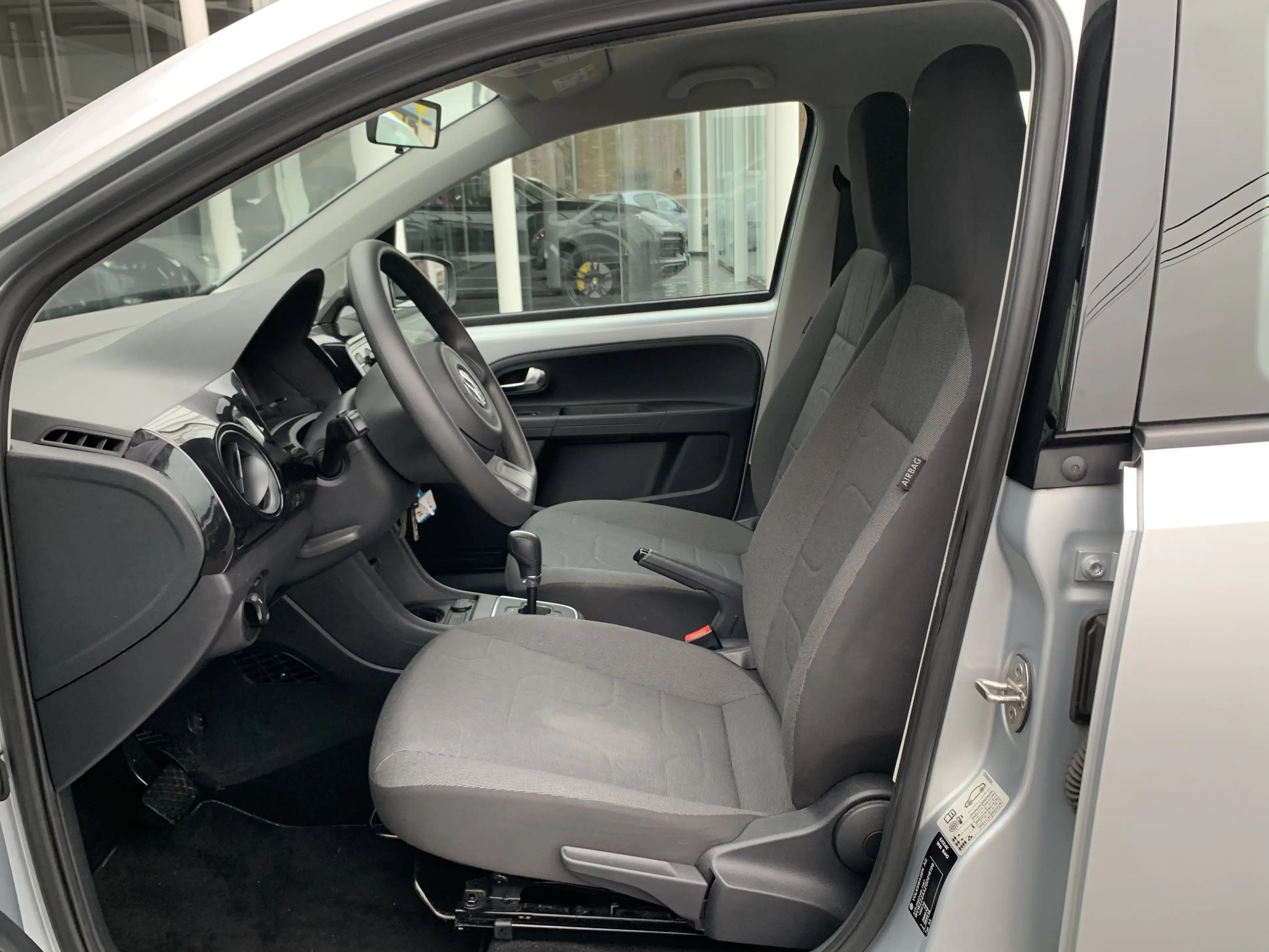 SEAT Mii 1.0i Essence / Boite Auto / Gps / Cruise / PDC / — photo 10