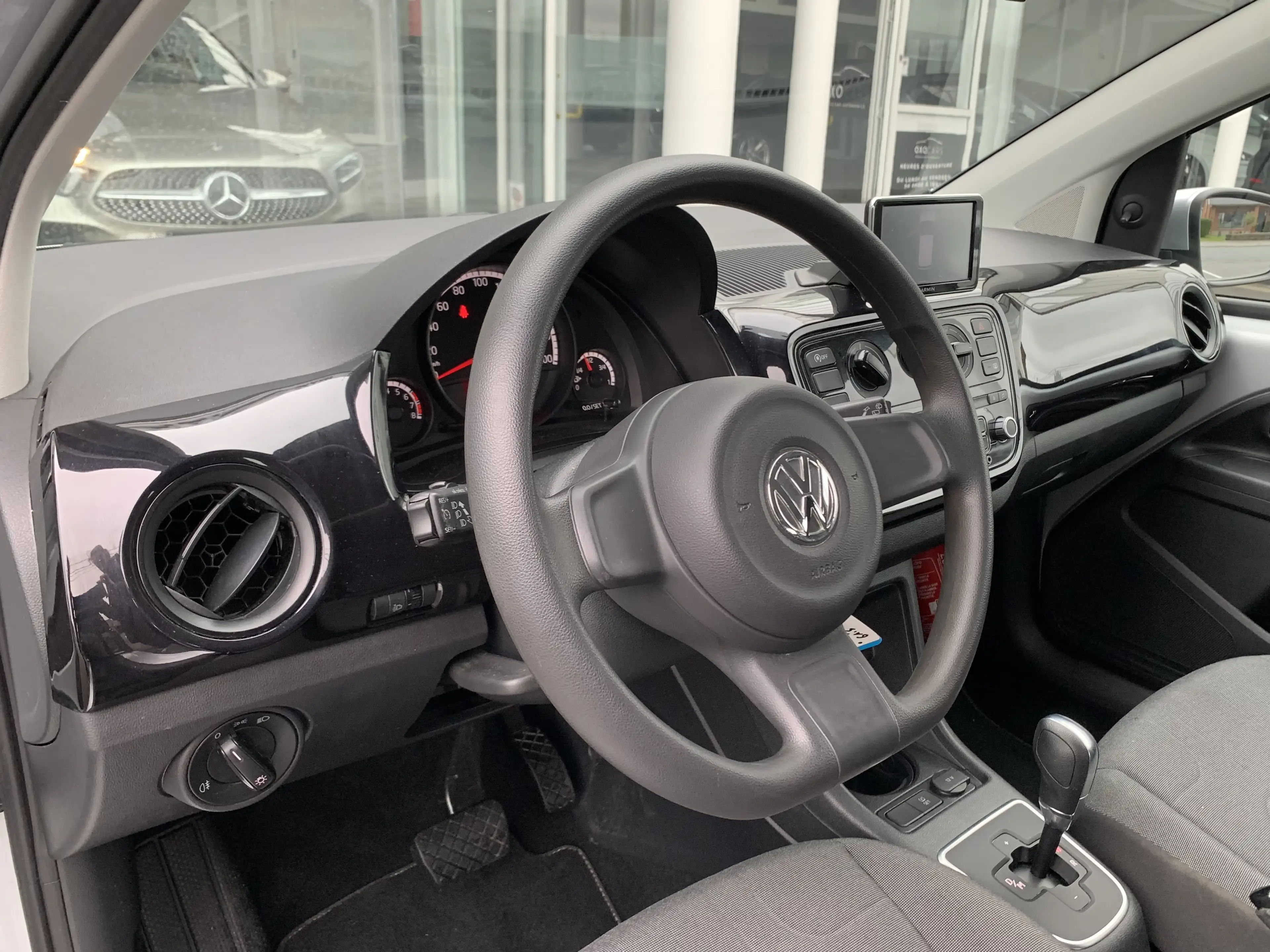 SEAT Mii 1.0i Essence / Boite Auto / Gps / Cruise / PDC / — photo 9