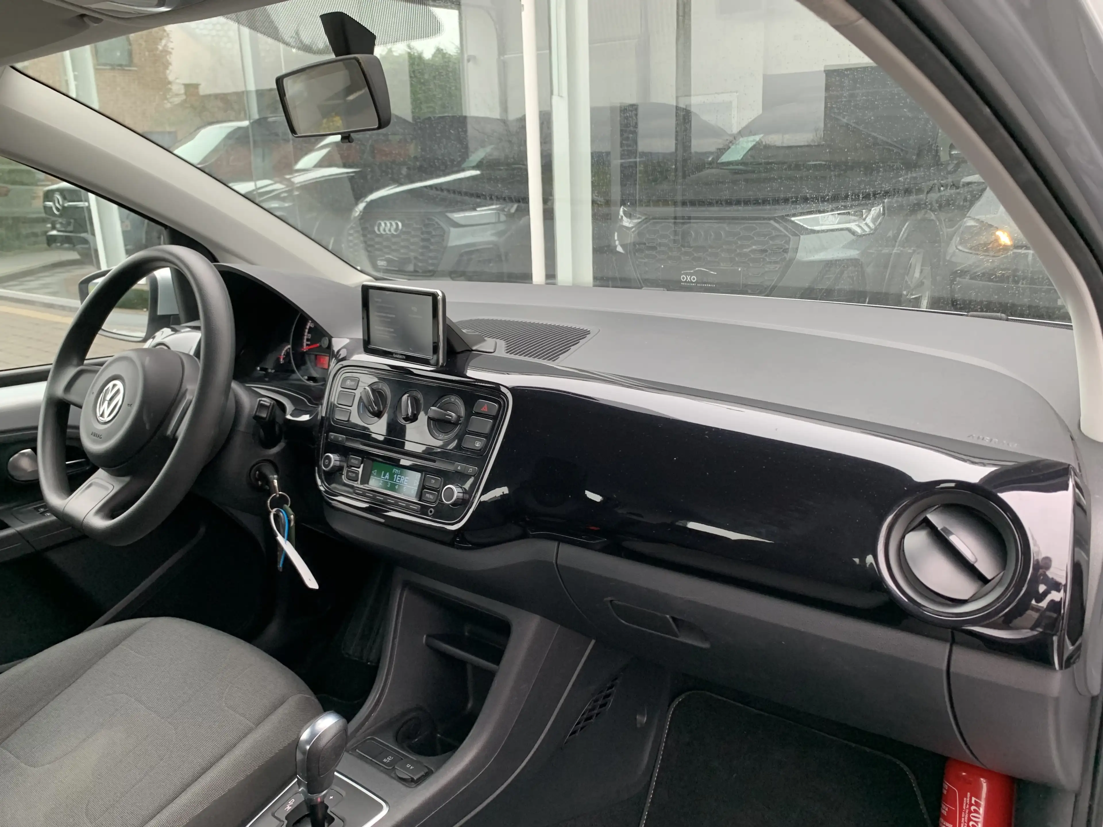 SEAT Mii 1.0i Essence / Boite Auto / Gps / Cruise / PDC / — photo 14