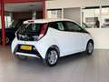 Toyota Aygo 1.0 VVT-i x-wave*Automaat*Camera*LED*Airco*Groot s Wit - thumbnail 2