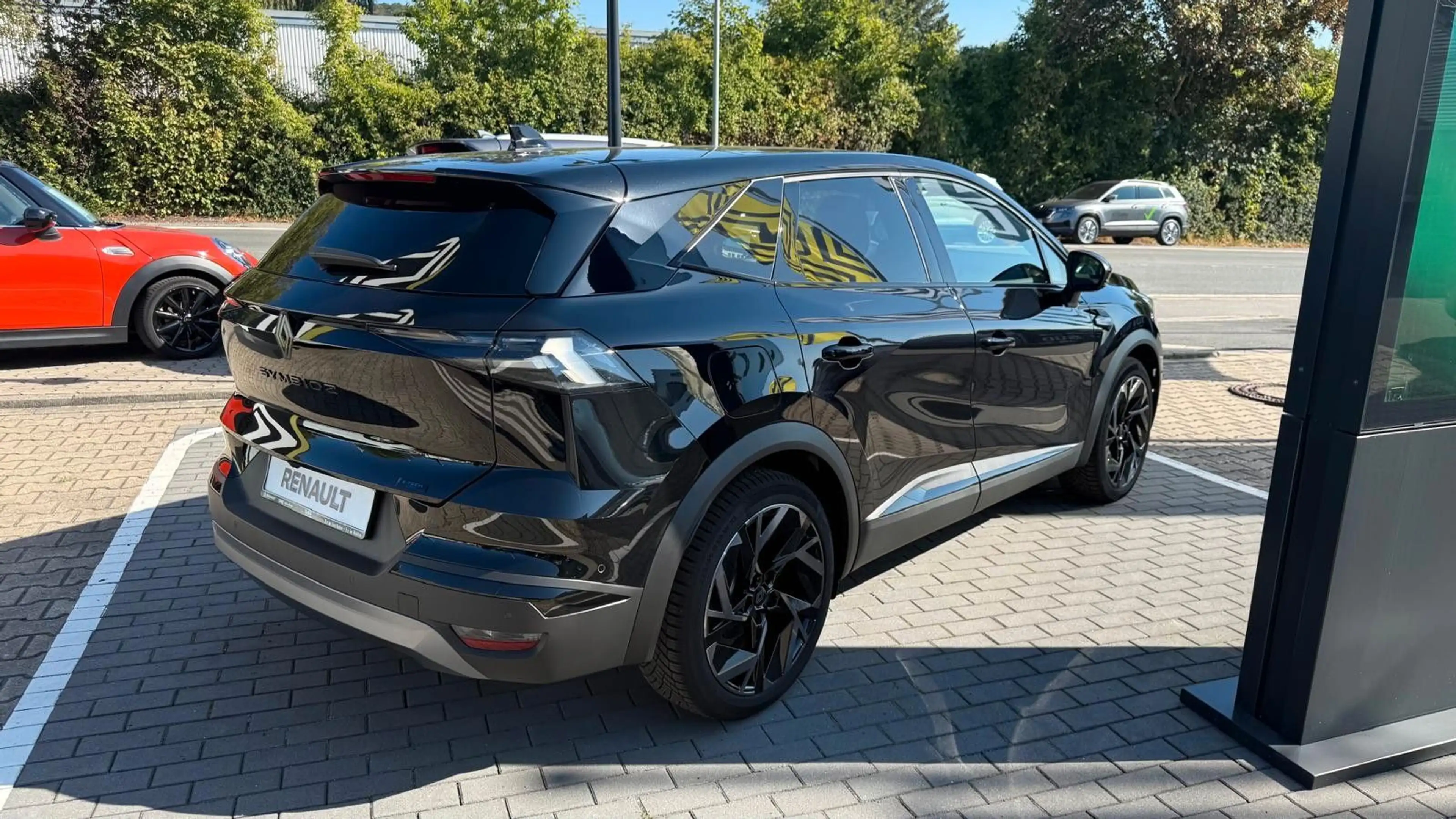 Renault Symbioz 145 E-Tech Full Hybrid Esprit Alpine — photo 6