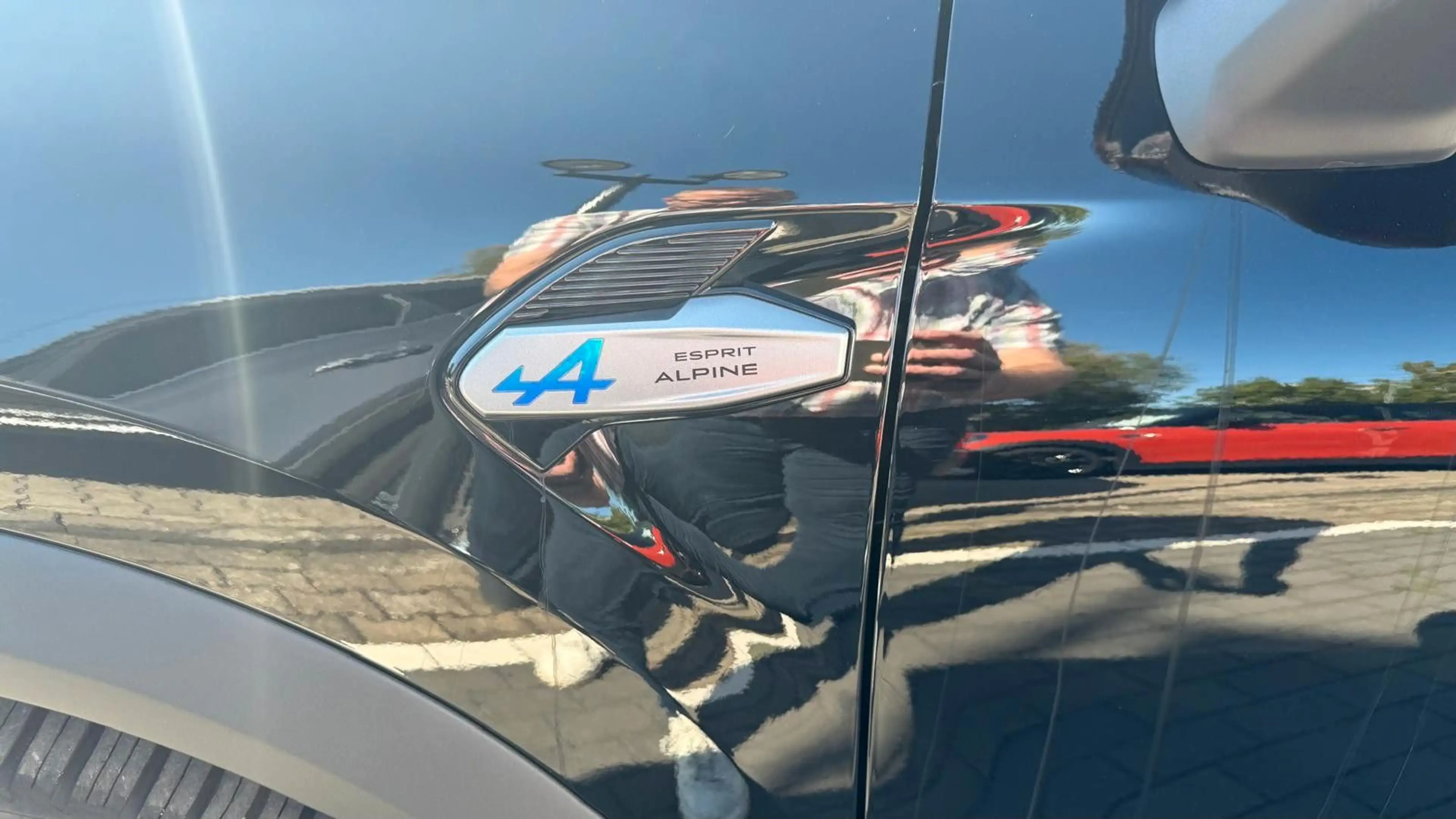 Renault Symbioz 145 E-Tech Full Hybrid Esprit Alpine — photo 10