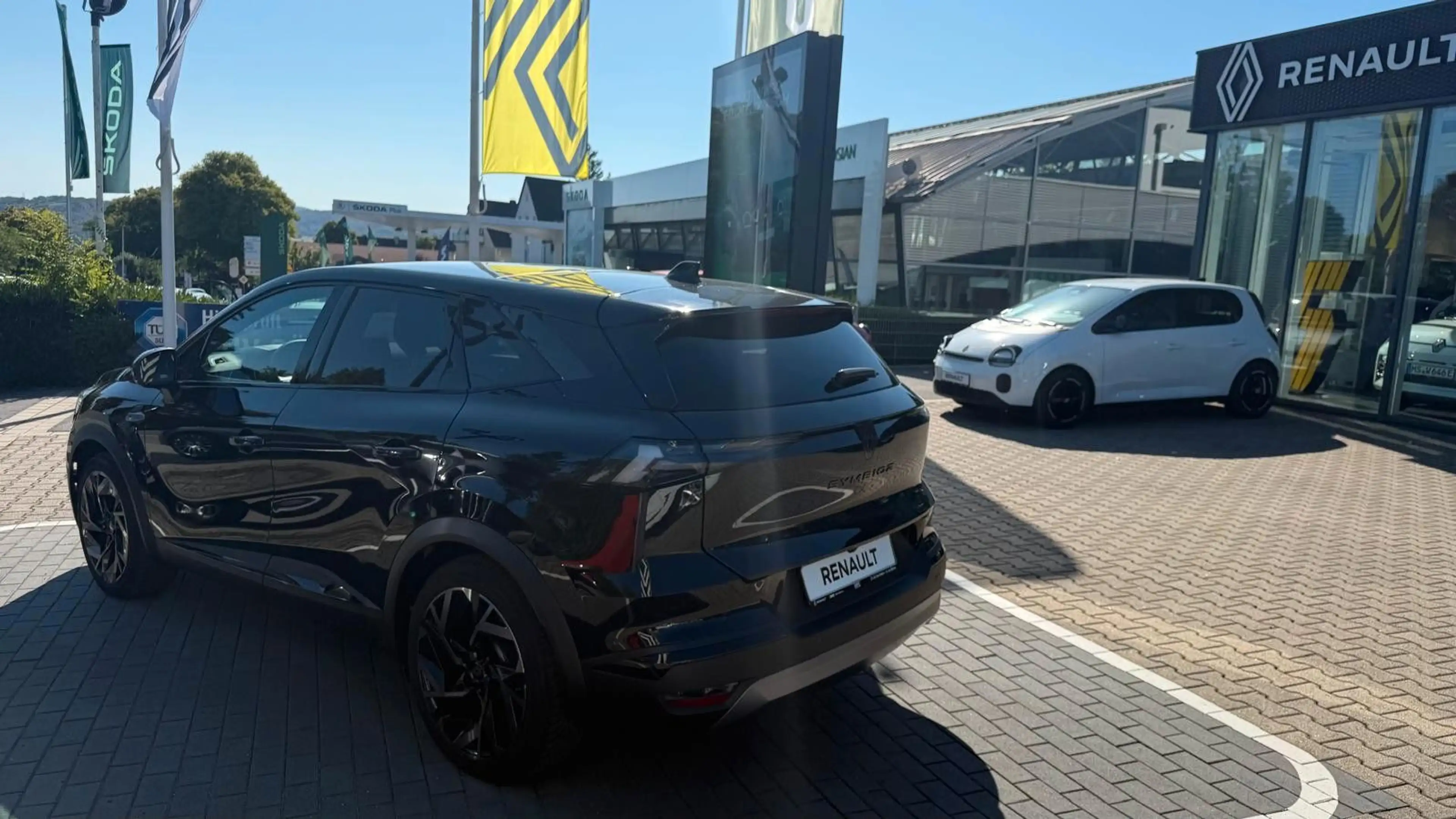 Renault Symbioz 145 E-Tech Full Hybrid Esprit Alpine — photo 8