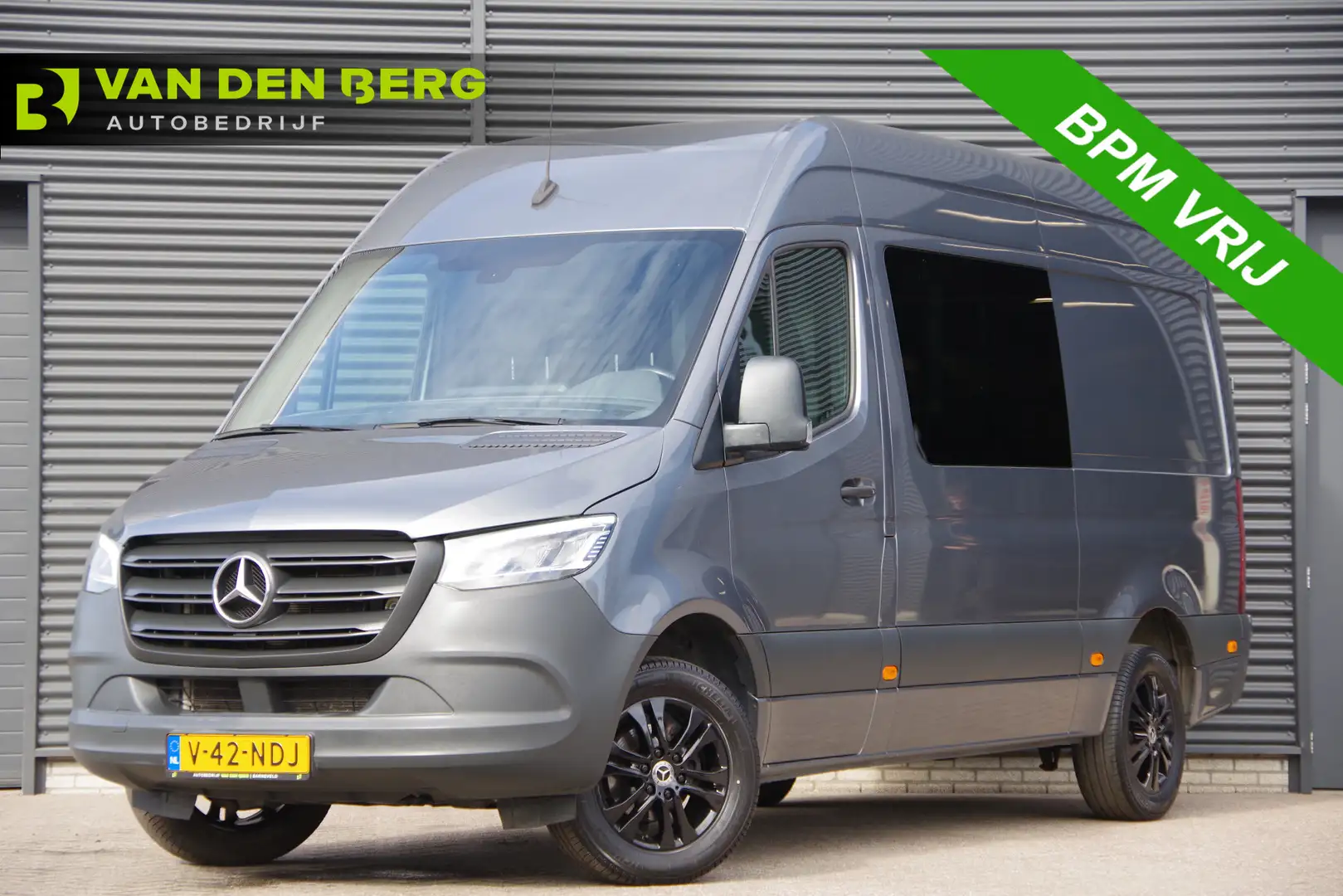 Mercedes-Benz Sprinter 315 1.9 CDI L2H2 DC-6P, AUT. LED, CAMERA, TREKHAAK Grijs - 1